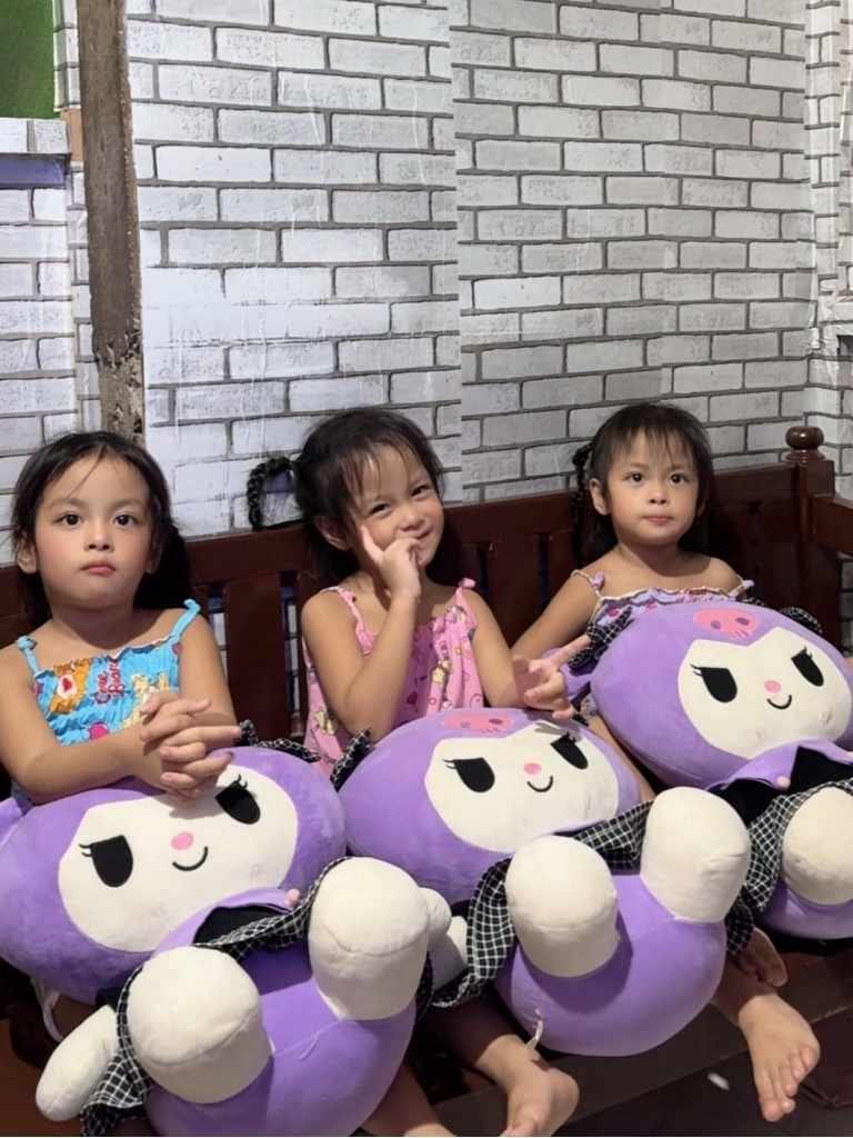 Triplets and Kuromi